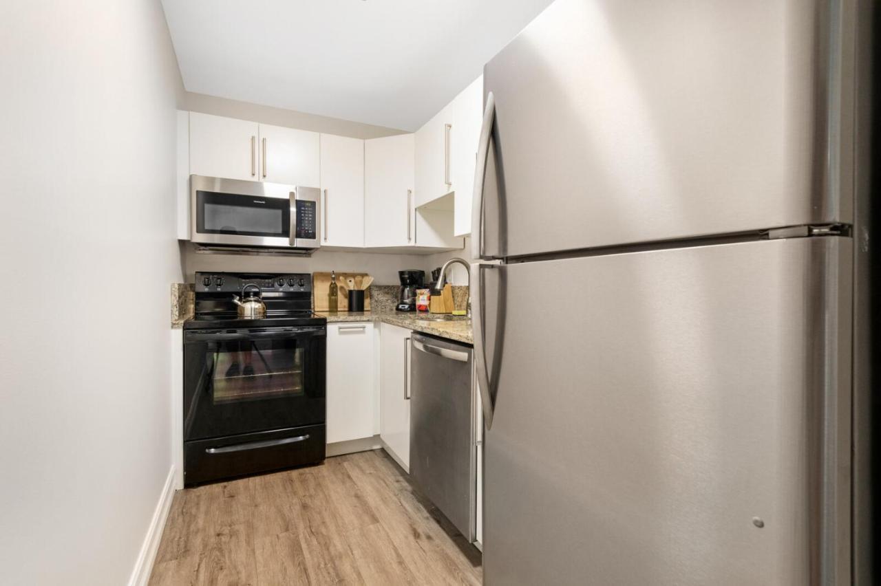 الشقق الفندقية غرب شاطئ بالمفي  Roami At Clematis Street Lofts المظهر الخارجي الصورة