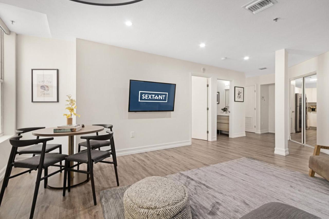 الشقق الفندقية غرب شاطئ بالمفي  Roami At Clematis Street Lofts المظهر الخارجي الصورة