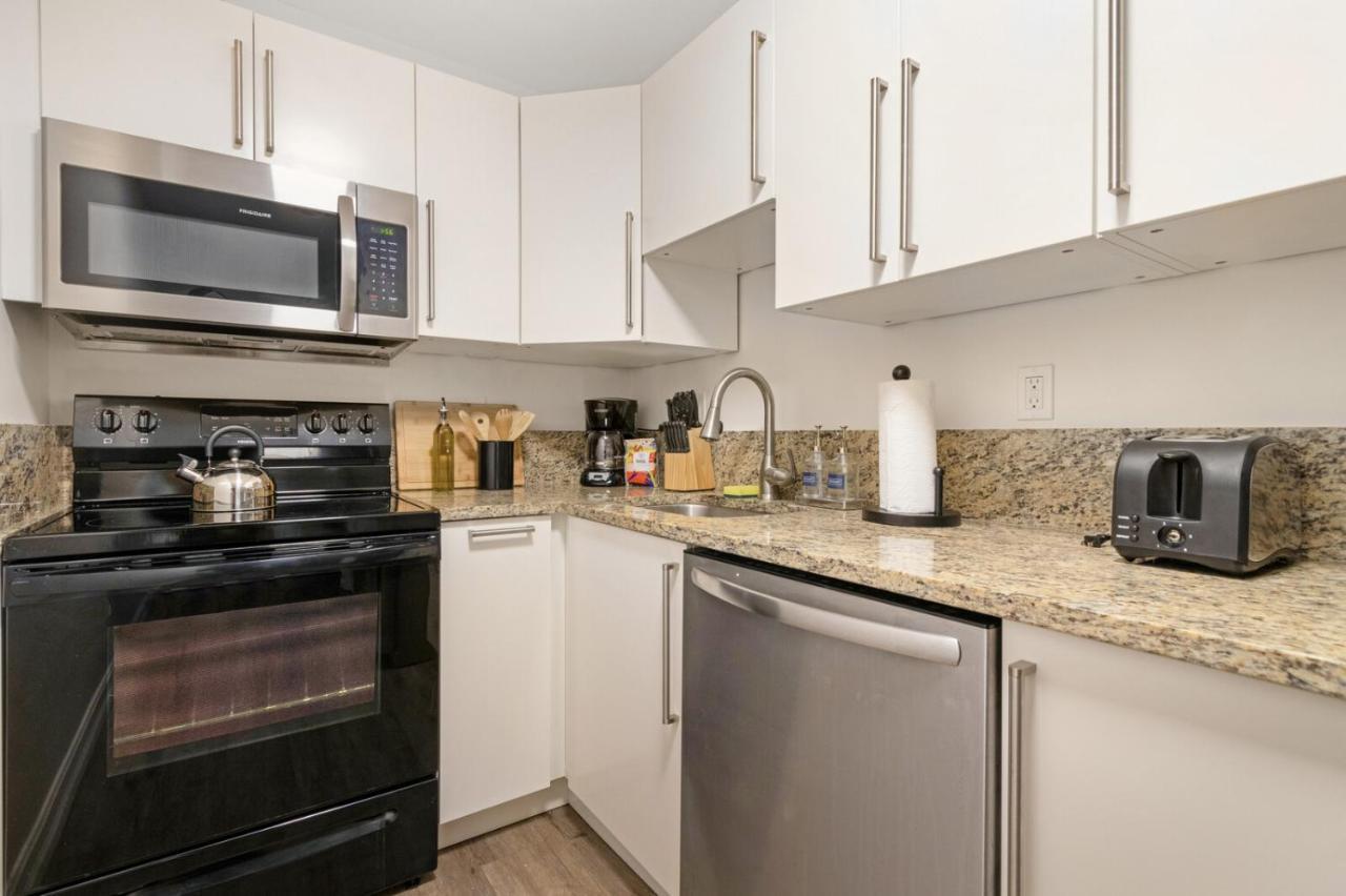 الشقق الفندقية غرب شاطئ بالمفي  Roami At Clematis Street Lofts المظهر الخارجي الصورة