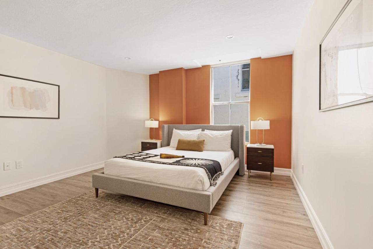 الشقق الفندقية غرب شاطئ بالمفي  Roami At Clematis Street Lofts المظهر الخارجي الصورة