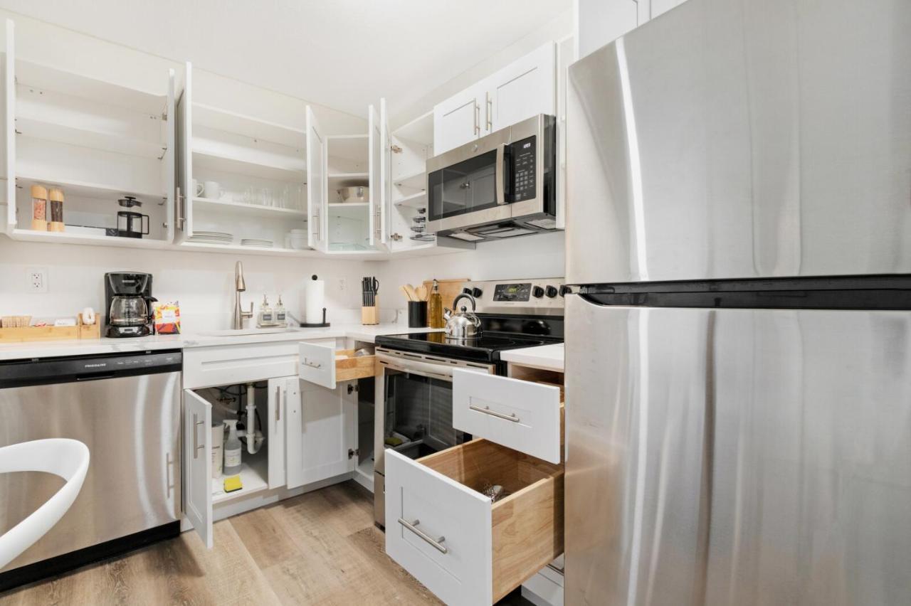 الشقق الفندقية غرب شاطئ بالمفي  Roami At Clematis Street Lofts المظهر الخارجي الصورة