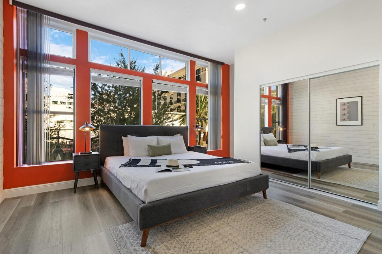 الشقق الفندقية غرب شاطئ بالمفي  Roami At Clematis Street Lofts المظهر الخارجي الصورة